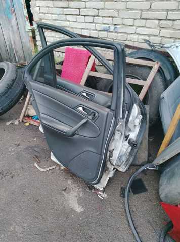 MERCEDES A203730070567 Дверь задняя левая в наличии Харьков