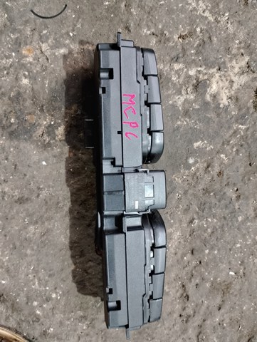 Блок кнопок (аварийка)