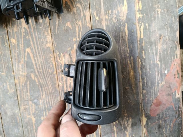 Дефлектор салону — фото 4