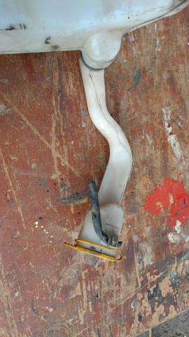 Горловина бачка — фото 1