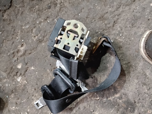 A2038608485 MERCEDES Ремень безопасности задний правый купить в Украина