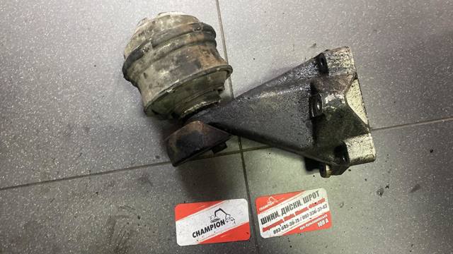 MERCEDES A2712230904 Кронштейн подушки (опоры) двигателя левой в наличии Полтава