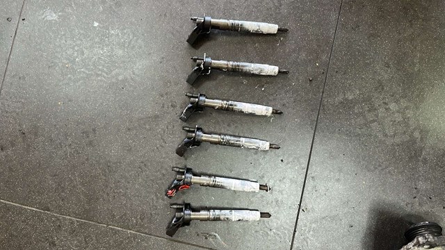 Форсунка дизельная в сборе A642070 MERCEDES