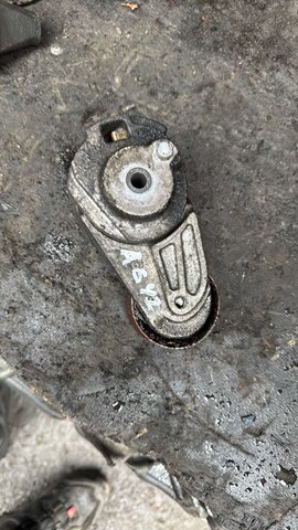 Натягувач привідного