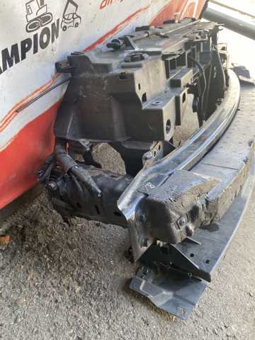 MAZDA BBM453110H Рамка радиатора в наличии Кривой Рог