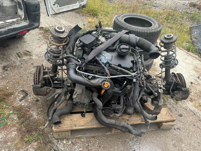 Двигатель в сборе Volkswagen Golf PLUS 5