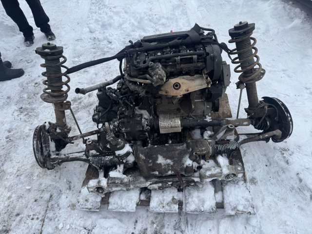 Двигун у зборі