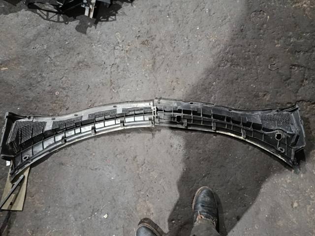 Решітка під лобове скло — фото 4