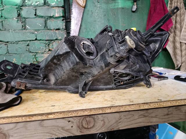 Фара права — фото 6