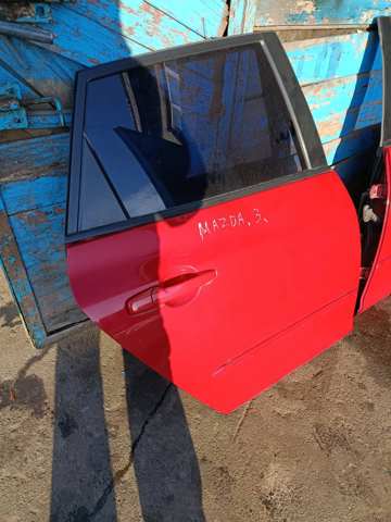 Скло задньої двері правої