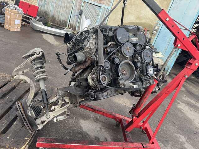 Двигун у зборі