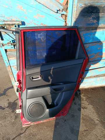 Двері задні, праві
