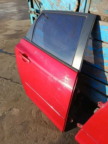 Двері задні, праві