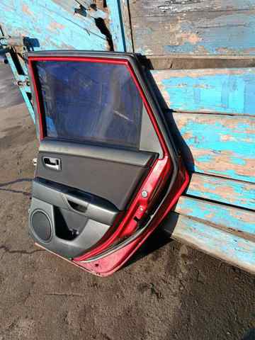 Двері задні, праві