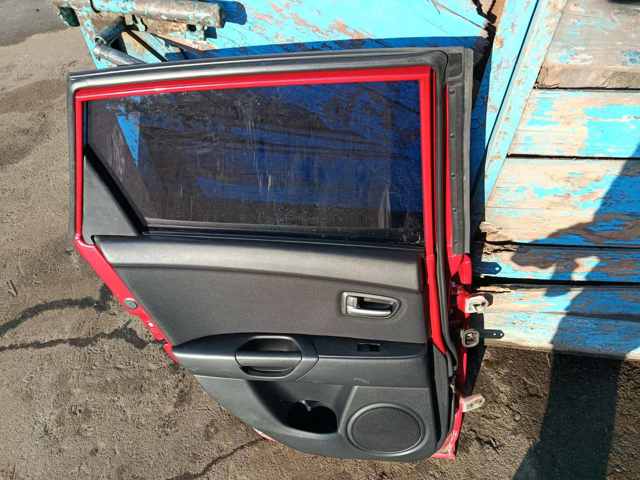 Двері задні, ліві