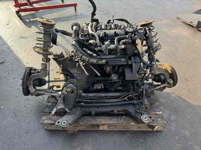 Двигун у зборі