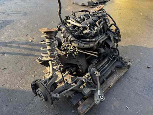 Двигун у зборі