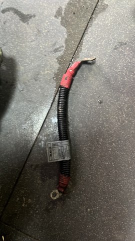 Плюсовий провід