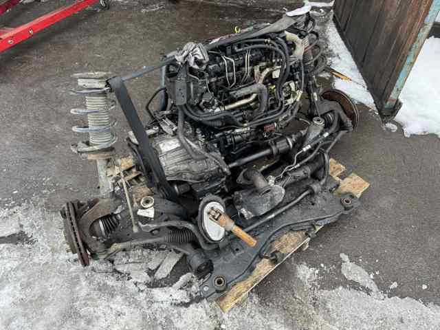 Двигун у зборі — фото 1