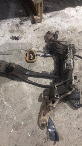 Рычаг передней подвески нижний правый