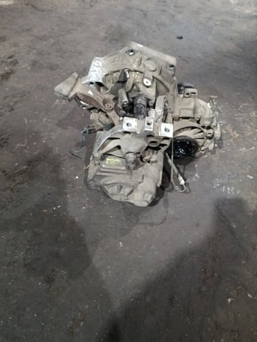 КПП в зборі(механічна коробка передач) — фото 1