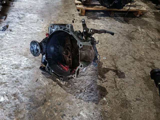 КПП в зборі(механічна коробка передач) — фото 1