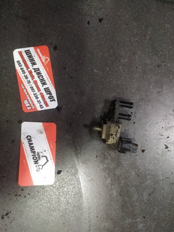 Клапан абсорбера паливних парів