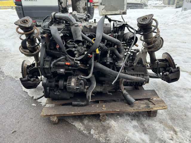 Двигун у зборі — фото 1