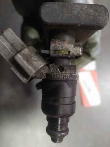 Форсунка вприску палива