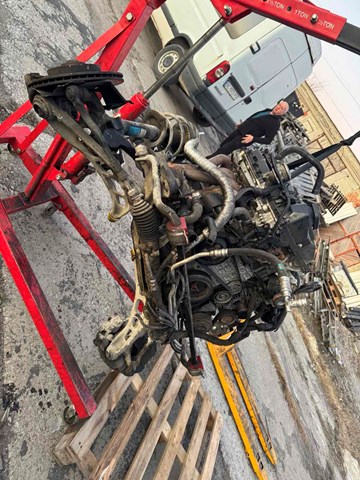 Двигун у зборі