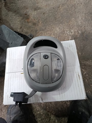 Ліхтар освітлення передніх місць