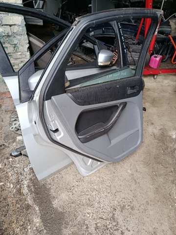 Двері задні, ліві