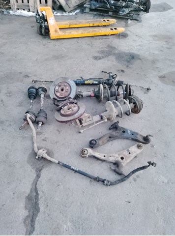 Амортизатор передний левый