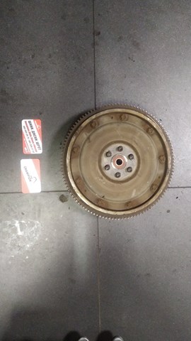 Маховик двигателя