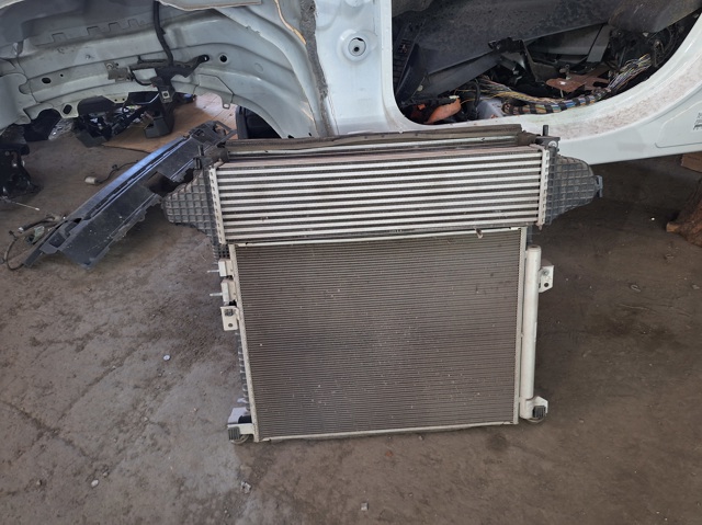 Охладитель наддувочного воздуха L1MZ6K775A FORD