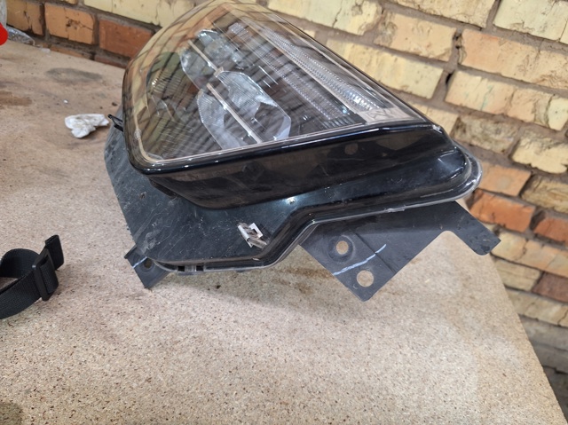 LB5Z13008CZ FORD Правая фара купить в Сумы