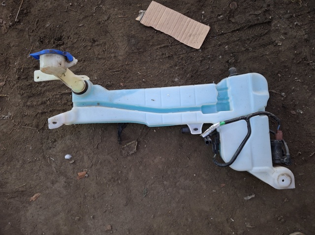 Бачок омывателя стекла LB5Z17618F FORD