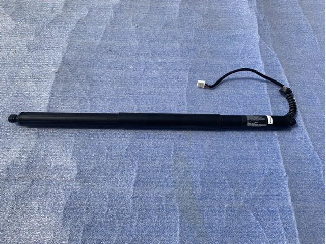 Амортизатор задней двери 106566400B Tesla Model
