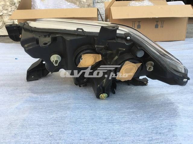 TOYOTA 8115004250 Левая фара в наличии Ирпень