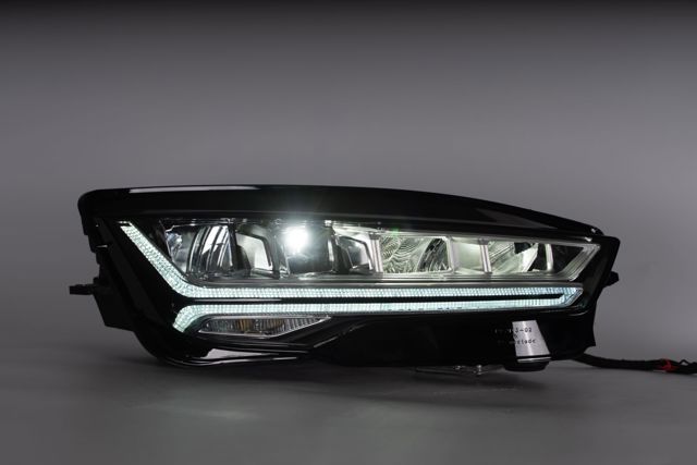 Фара основная правая Ауди А7 Sportback
