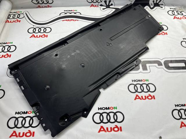 VAG 8K0825208F Защита днища правая в наличии Николаев