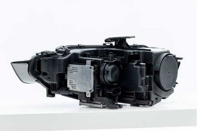 8T0941005 VAG Фара левая купить в Запорожье