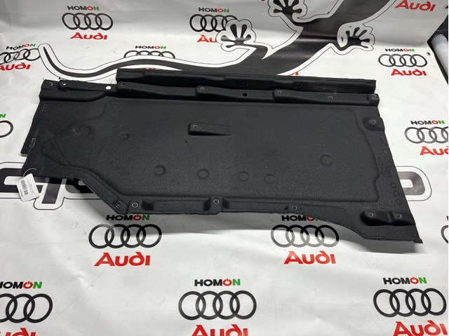 Защита днища, правая 8W0825208C VAG
