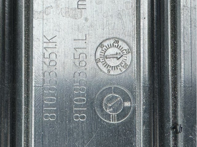VAG 8T0853651K Решетка радиатора в наличии Ровно