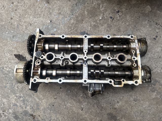 Крышка клапанов 03C103475CD VAG