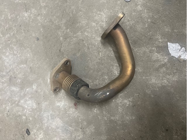 Шланг (патрубок) радиатор EGR, обратка 03G131521R VAG