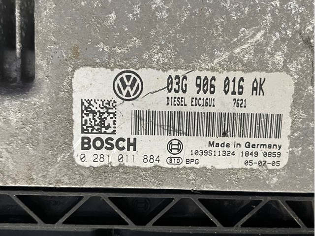 ЭБУ двигателем 03G906016AK VAG