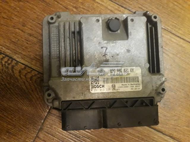 Электронный блок управления двигателем 03G906021KH VAG
