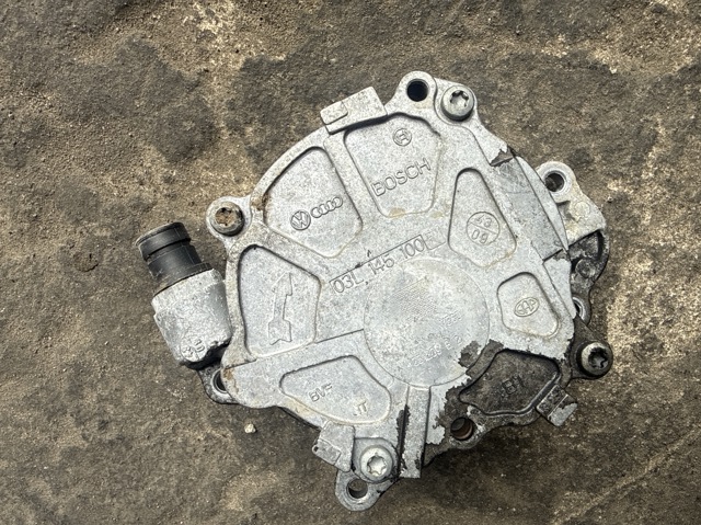 Насос вакуумный 03L145100F VAG