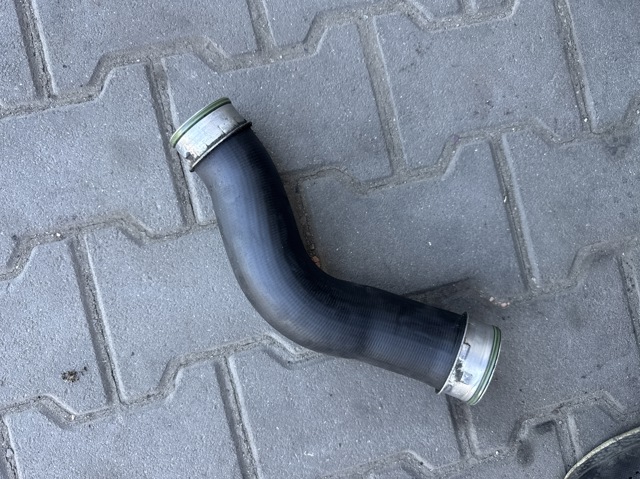 Шланг/патрубок интеркуллера 1K0145834AN VAG